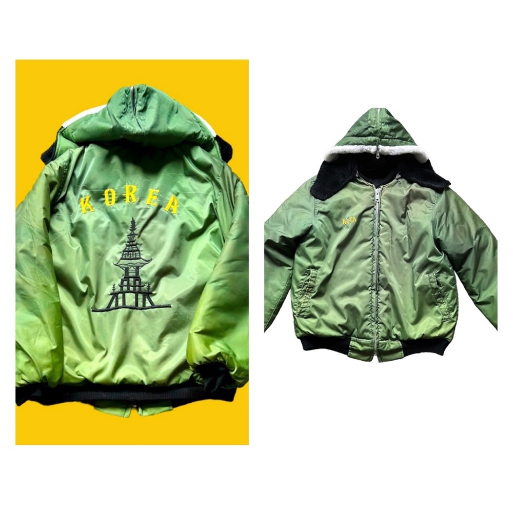 Vintage Korea Souvenir Puffer Jacket with Hood
